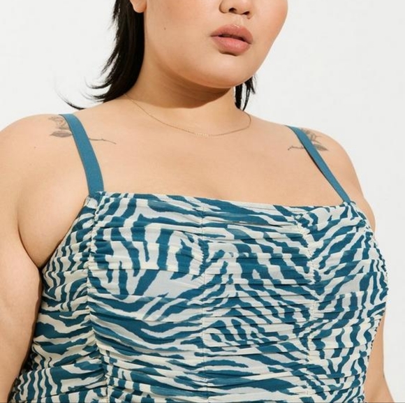 Torrid plus animal print mesh shirred square neck cropped camisole, 2XL,… - Picture 3 of 11